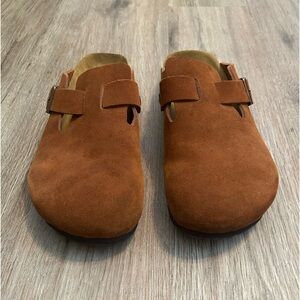 Birkenstock Boston clogs